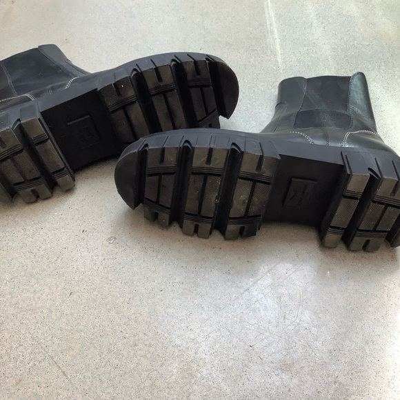 Marc Fisher Black Boots - Picture 3 of 6